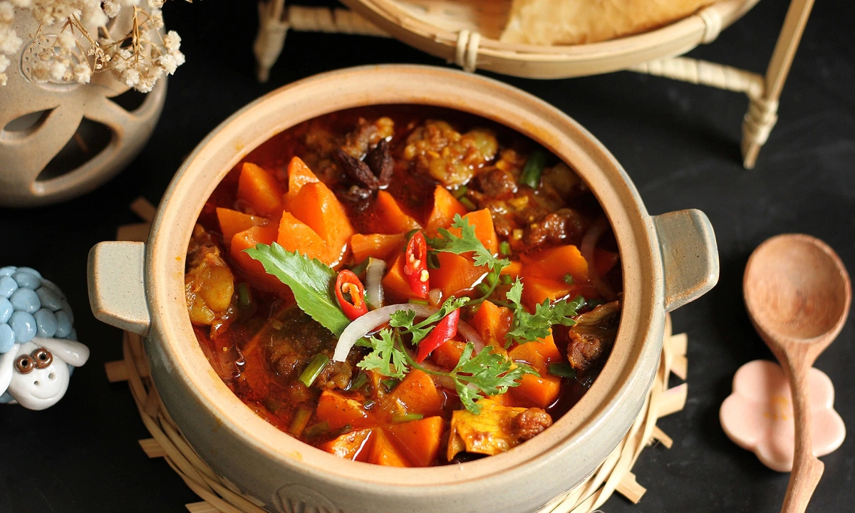 khách sạn ba đình