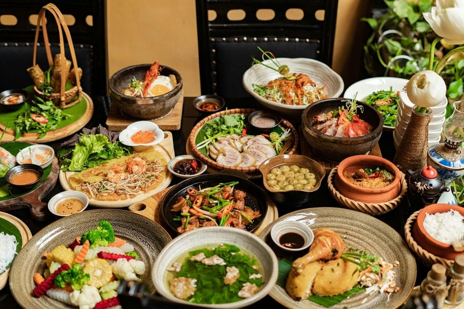 khách sạn ba đình